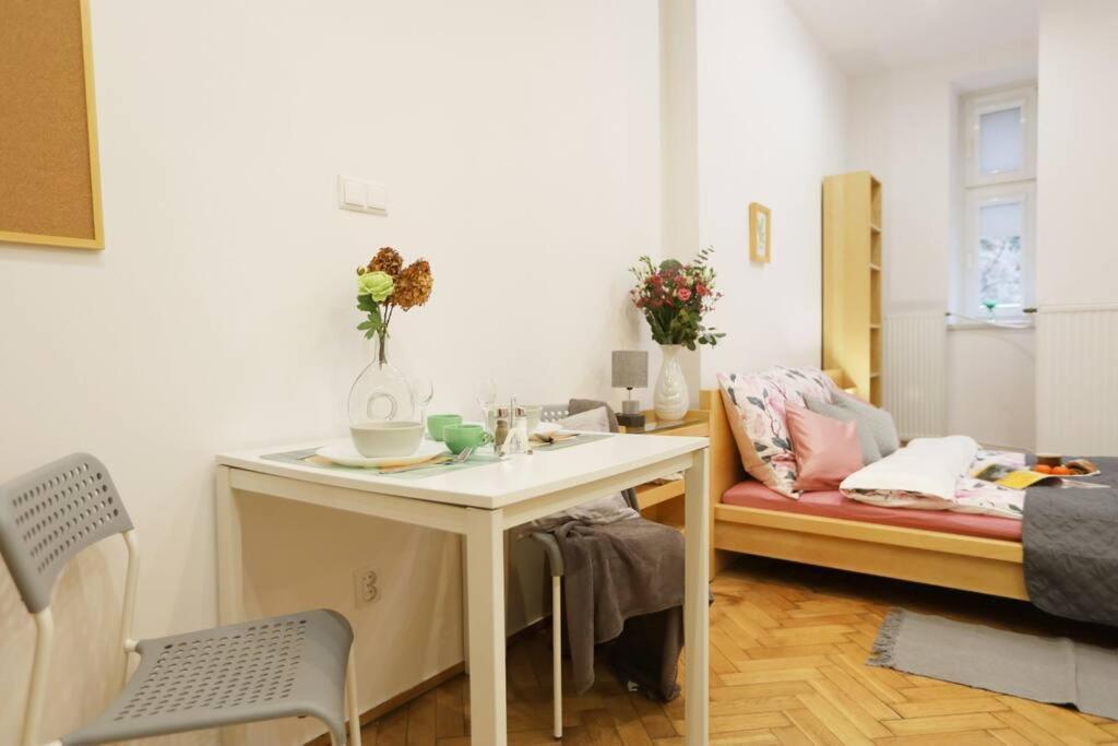 Batorego Cosy Apartment 2 คราคูฟ ภายนอก รูปภาพ